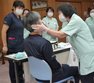 【画像】清拭 【画像】清拭