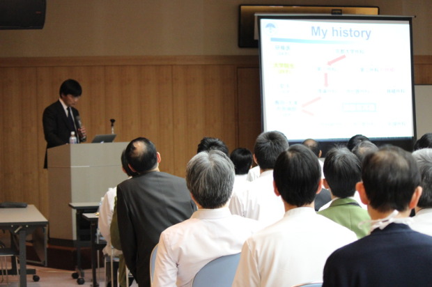 【画像】海道利実先生講演 『もし大学病院の外科医がビジネス書を読んだら』 を開催しました。 【画像】海道利実先生講演 『もし大学病院の外科医がビジネス書を読んだら』 を開催しました。